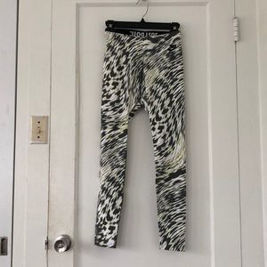 NIKE blurry lightning leggings